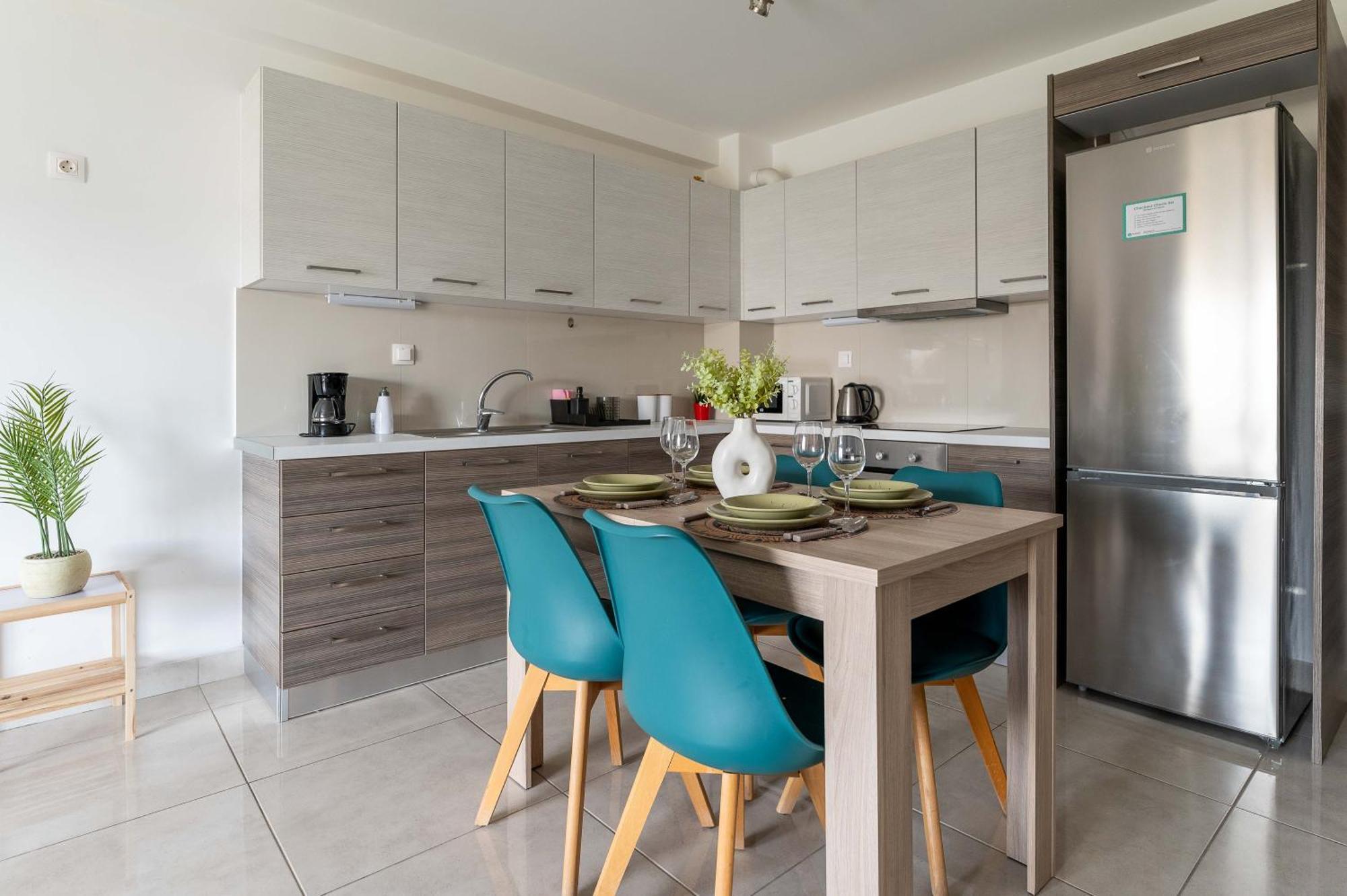Modern Spacious Apartment Located In Piraeus Ngoại thất bức ảnh
